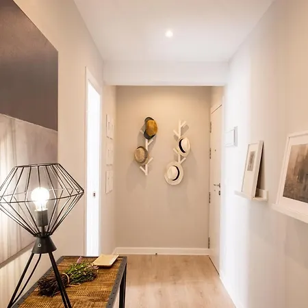 De Diseno Centrico Con Terraza Espectacular