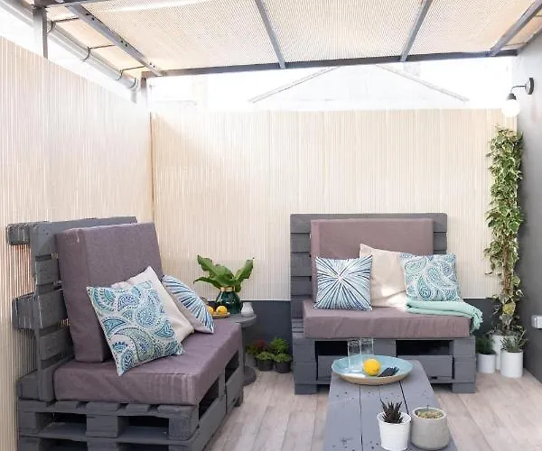 Daire De Diseno Centrico Con Terraza Espectacular