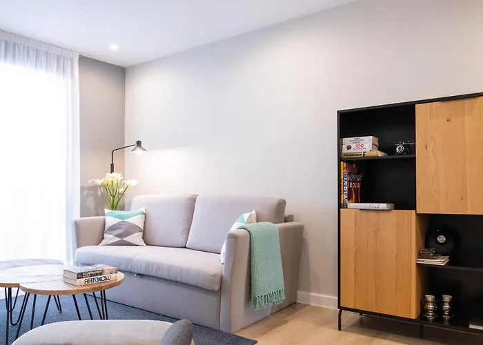 Apartment De Diseno Centrico Con Terraza Espectacular